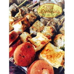 50 Brochetas de Carne Surtida